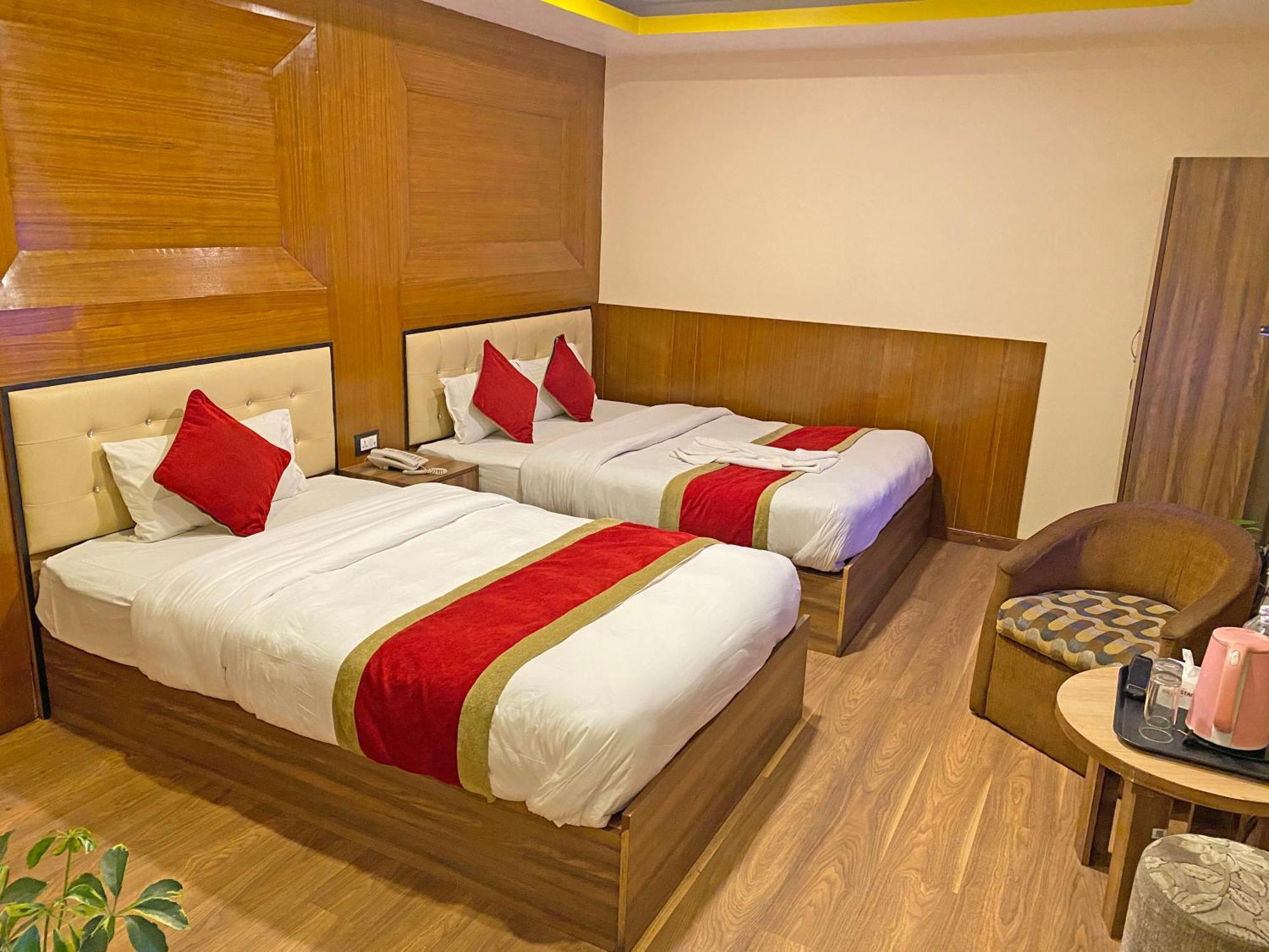 Hotel Airport Holiday Katmandu Zewnętrze zdjęcie