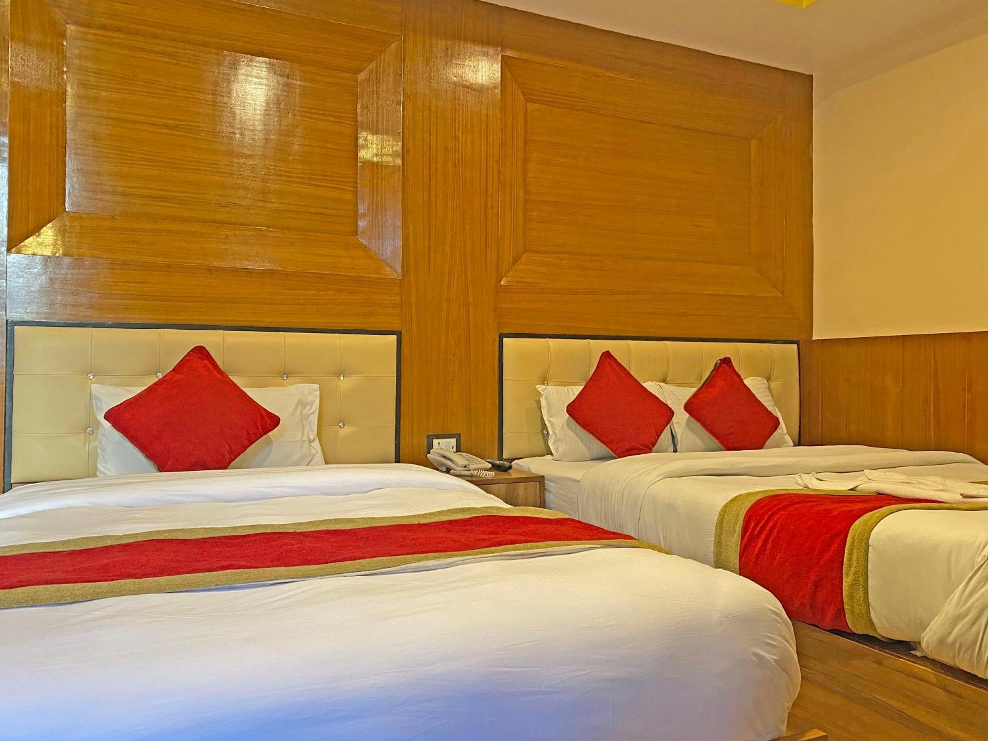 Hotel Airport Holiday Katmandu Zewnętrze zdjęcie