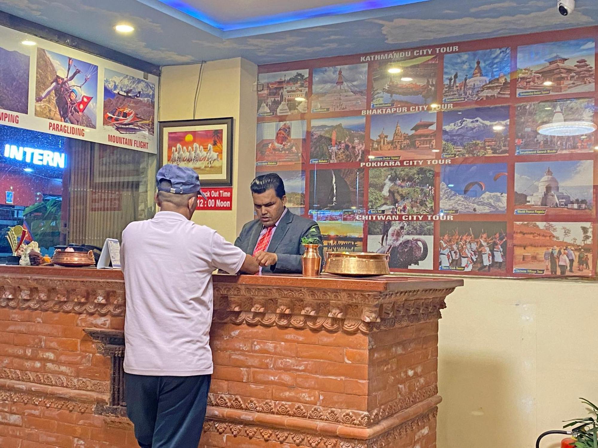 Hotel Airport Holiday Katmandu Zewnętrze zdjęcie