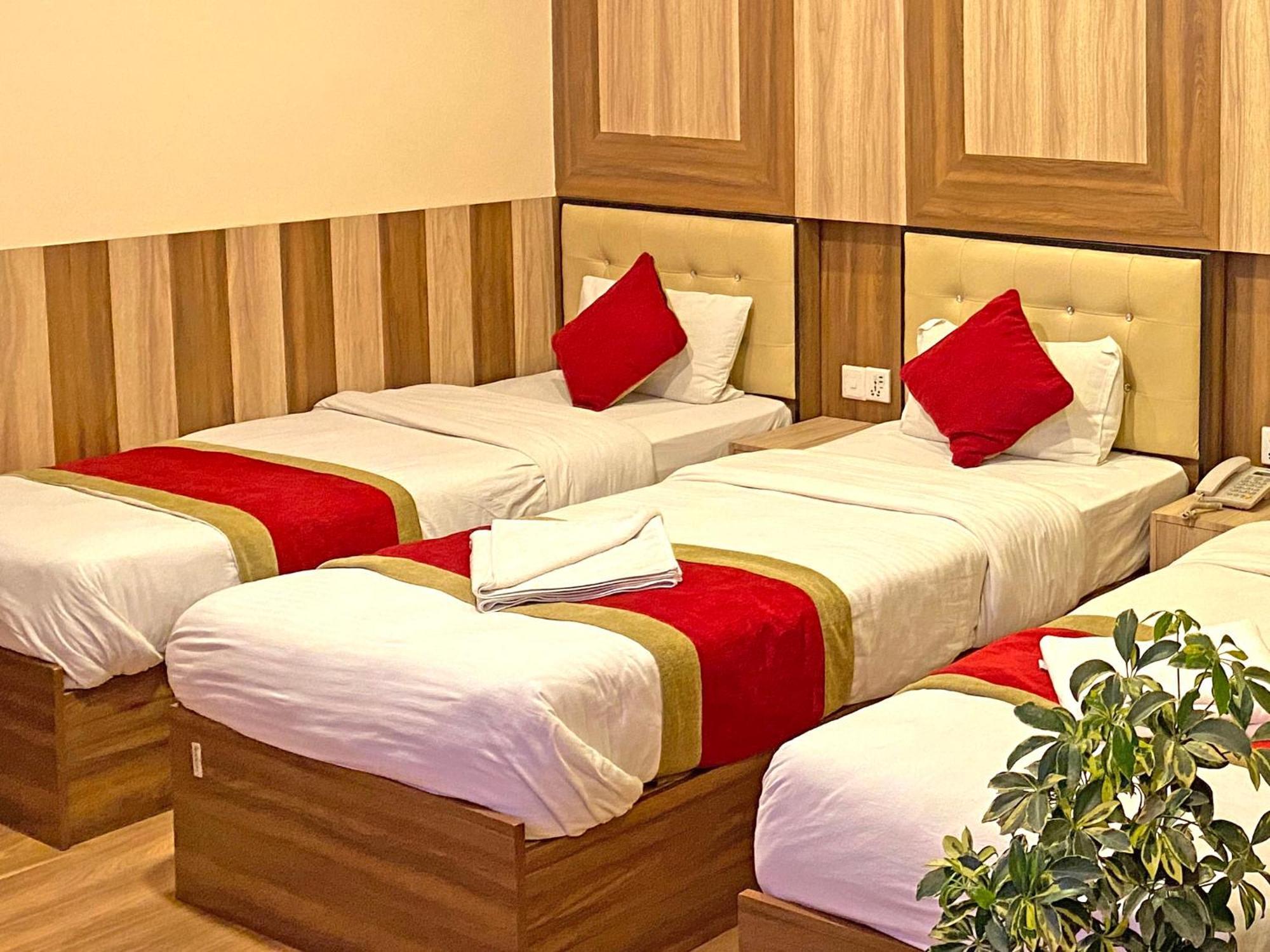 Hotel Airport Holiday Katmandu Zewnętrze zdjęcie