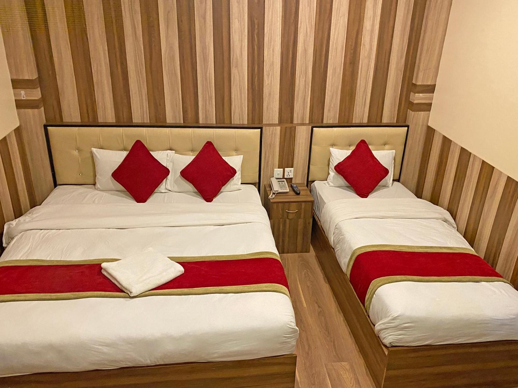 Hotel Airport Holiday Katmandu Zewnętrze zdjęcie