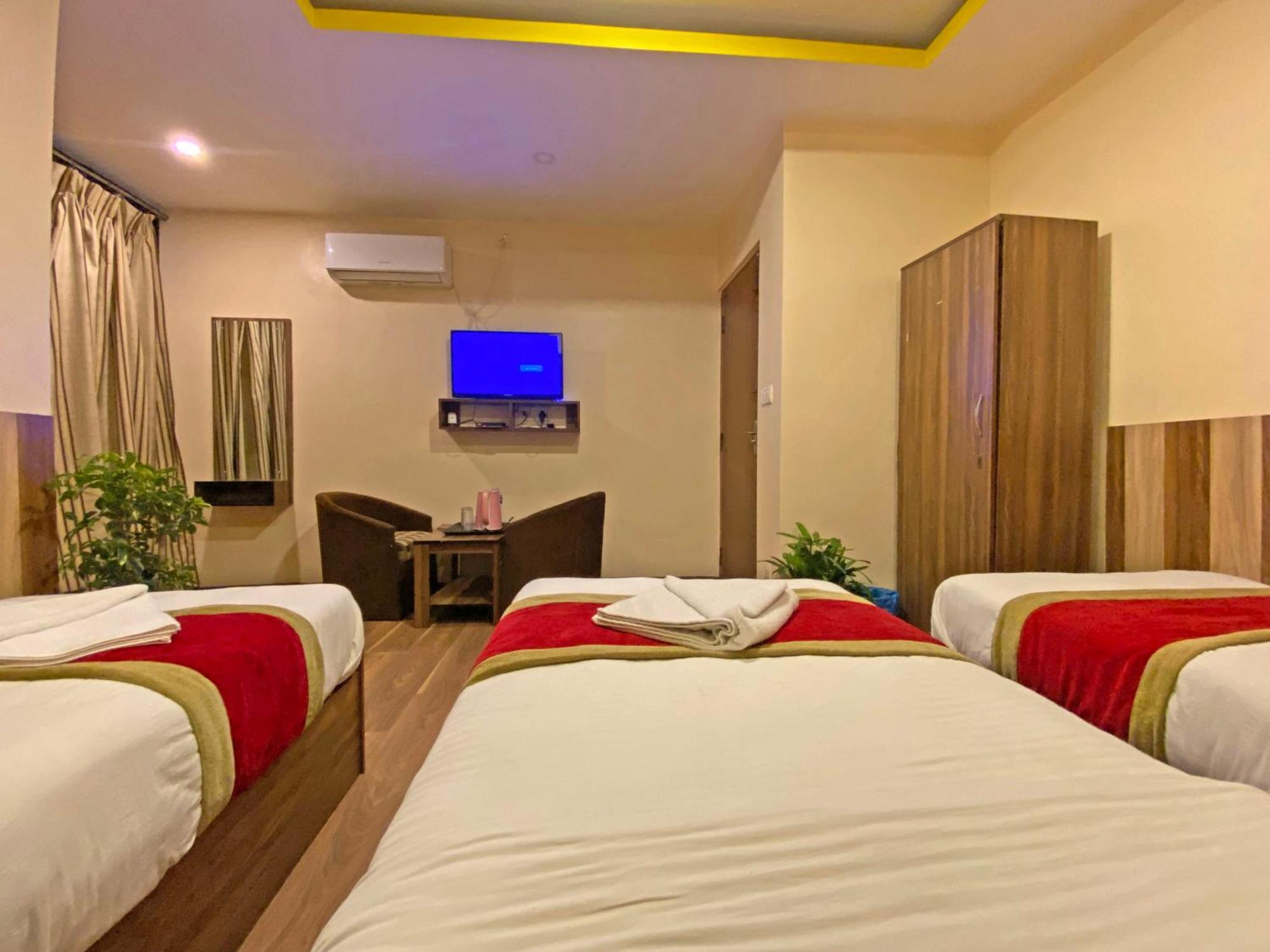 Hotel Airport Holiday Katmandu Zewnętrze zdjęcie