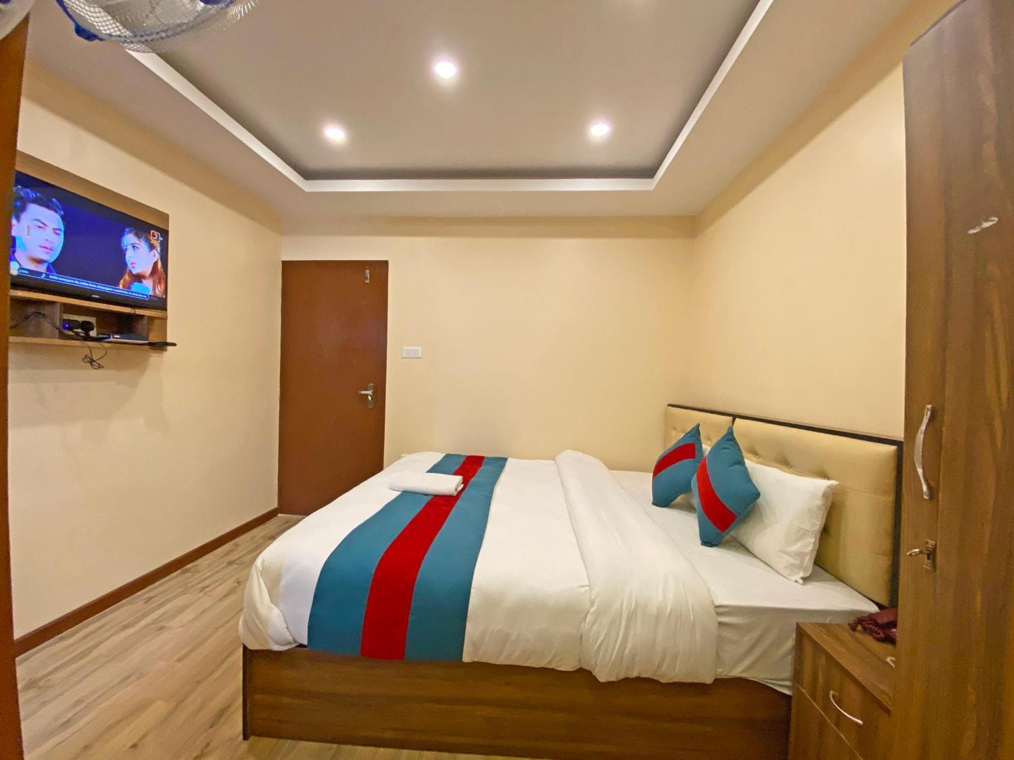 Hotel Airport Holiday Katmandu Zewnętrze zdjęcie